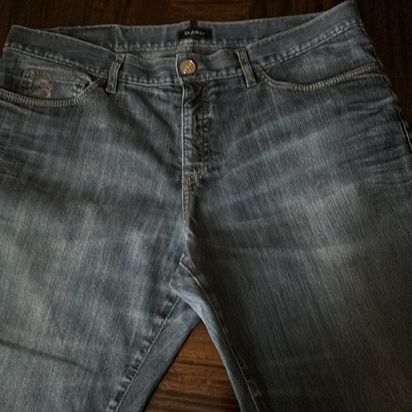 Byblos blue jeans.  Worn but in great shape. - Picture 2 of 6